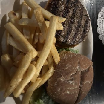 Mt Whitney Restaurant - Deluxe Burger - American Near Me - Lone Pine, California Mt Whitney Restaurant - Deluxe Burger - American Near Me - Lone Pine, California