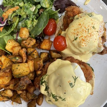 Eggstatic - Fried chicken benny - Breakfast & Brunch Near Me - Toronto, Ontario