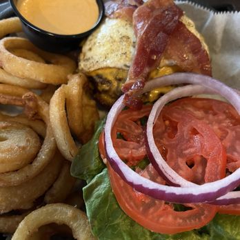 Mulligan's Irish Pub - Burger with onion rings - Irish Pub Near Me - Land O' Lakes, Florida