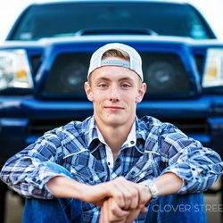 Clover Street Studio - Senior Portrait Photographer