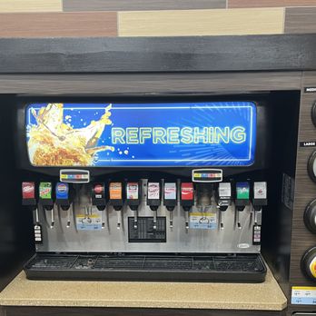 Love's Travel Stop - Convenience Stores Near Me - Paris, Texas