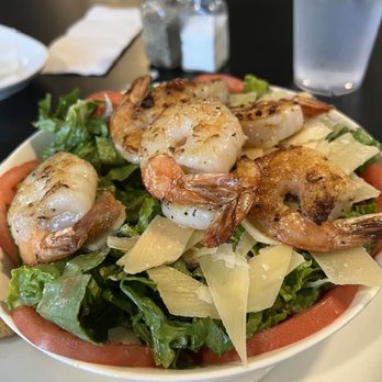 De Leon Cocina - My Salad w/Cilantro dressing & Grilled Shrimp at De Leon - - Latin American Near Me - St Augustine, Florida De Leon Cocina - My Salad w/Cilantro dressing & Grilled Shrimp at De Leon - - Latin American Near Me - St Augustine, Florida