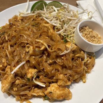 Thai Table Restaurant and Bar - Chicken Pad Thai Lunch Special - Salad Near Me - Houston, Texas Thai Table Restaurant and Bar - Chicken Pad Thai Lunch Special - Salad Near Me - Houston, Texas