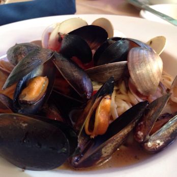 Red Raven - Clams and mussels pasta. - Wine Bars Near Me - Williams, Arizona Red Raven - Clams and mussels pasta. - Wine Bars Near Me - Williams, Arizona