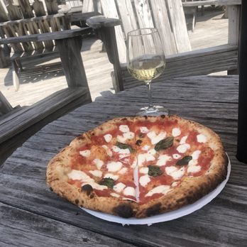 Uptown Pizza WS - a pizza and a glass of wine - Food Trucks Near Me Uptown Pizza WS - a pizza and a glass of wine - Food Trucks Near Me