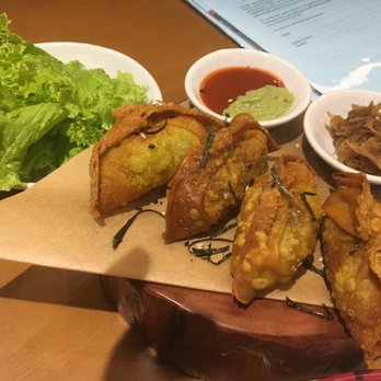 Pingpong Diplomacy - Wanton cheeseburger with Lettuce on the side - Chinese Near Me - Taguig City, NCR