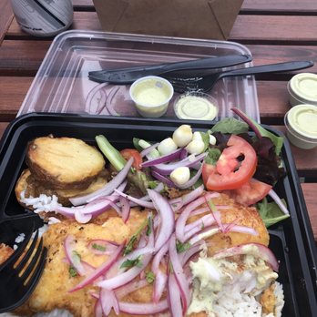 El Huarique - Pascado frito - Peruvian Near Me - Venice, California