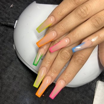 Le Az Nails - Nail Salons Near Me - Phoenix, Arizona
