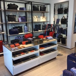 Tumi Store  - Lynnfield MarketStreet