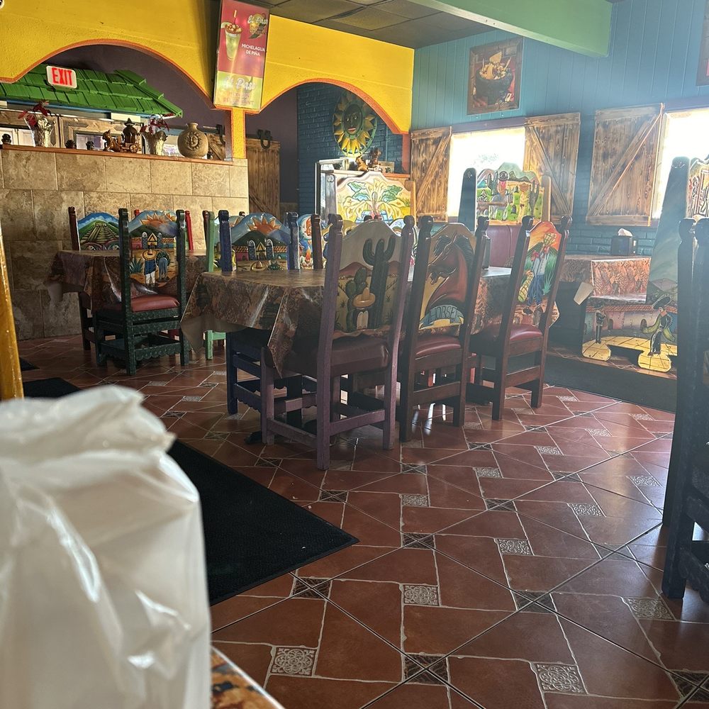 El Paso Mexican Restaurant - Interior - colorful and bright - Mexican Near Me - Springfield, Virginia El Paso Mexican Restaurant - Interior - colorful and bright - Mexican Near Me - Springfield, Virginia