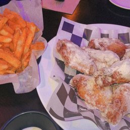 Honey Butter wings and Sour Cream with Cheddar Cheese Dry Rub Fries