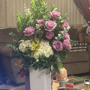 Wholesale Flowers and Supplies - Large floral arrangements for banquet table display. - Florists Near Me - San Diego, California Wholesale Flowers and Supplies - Large floral arrangements for banquet table display. - Florists Near Me - San Diego, California