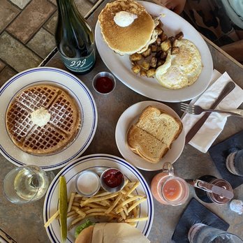The Crooked Duck - 2x2x2, Malted Waffle, Black Bean Avocado Veggie Burger, Toast, Mega Mimosa - New American Near Me - Long Beach, California The Crooked Duck - 2x2x2, Malted Waffle, Black Bean Avocado Veggie Burger, Toast, Mega Mimosa - New American Near Me - Long Beach, California