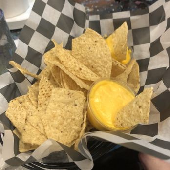Muse Paintbar - Garden City - Chips and cheese - Paint & Sip Near Me - Garden City, New York Muse Paintbar - Garden City - Chips and cheese - Paint & Sip Near Me - Garden City, New York
