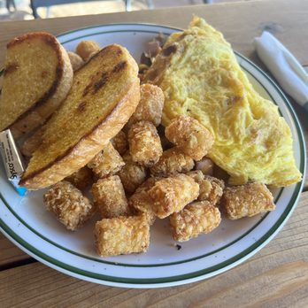 Bee’s Bakery Cafe - Meat Lovers Omelette with Tots - Bakeries Near Me - Oakhurst, California Bee’s Bakery Cafe - Meat Lovers Omelette with Tots - Bakeries Near Me - Oakhurst, California