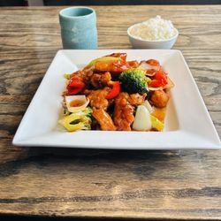 Osaka Asian Bistro - General Tsao Chicken
