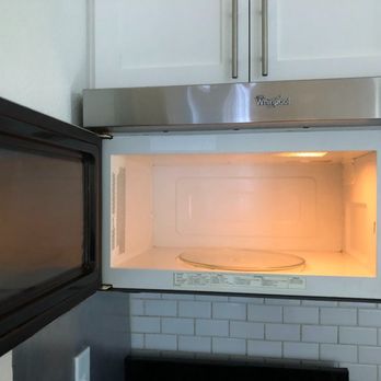Silvia Ribeiro Cleaning - Cleaned microwave - Home Cleaning Near Me