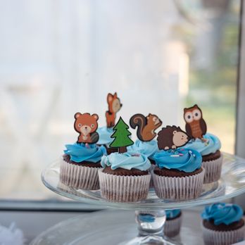 Miri’s Cakes - Cupcakes for a first birthday party - Cupcakes Near Me - Glendale Heights, Illinois Miri’s Cakes - Cupcakes for a first birthday party - Cupcakes Near Me - Glendale Heights, Illinois