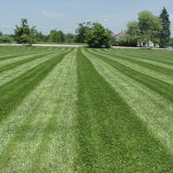 J & E Landscape Services - a freshly mowed lawn - Snow Removal Near Me - Eastlake, Ohio J & E Landscape Services - a freshly mowed lawn - Snow Removal Near Me - Eastlake, Ohio