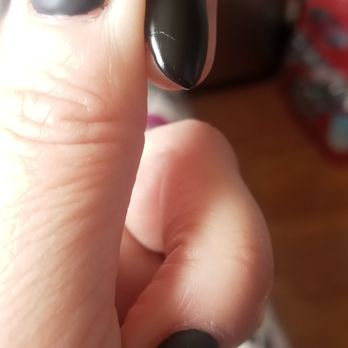 Pretty Nail Studio - The nail I had told all 3 nail techs to repair. - Nail Salons Near Me - El Monte, California
