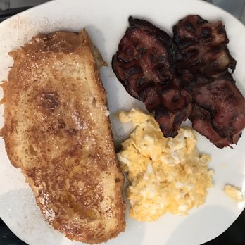 Carmencita - French toast, bacon and eggs - Modern European Near Me - Madrid, M Carmencita - French toast, bacon and eggs - Modern European Near Me - Madrid, M