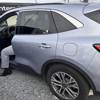 Enterprise Rent-A-Car - Going over details - Car Rental Near Me - Winston Salem, North Carolina Enterprise Rent-A-Car - Going over details - Car Rental Near Me - Winston Salem, North Carolina