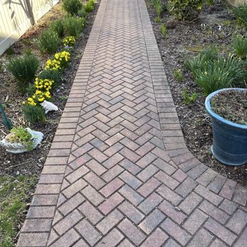 Supreme Clean - Brick walkway - Pressure Washers Near Me
