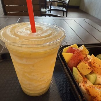 Que Tortas - Pineapple smoothies - Mexican Near Me - San Marcos, California Que Tortas - Pineapple smoothies - Mexican Near Me - San Marcos, California
