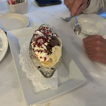 Bobby Van's Steakhouse - Steakhouses Near Me - Bridgehampton, New York