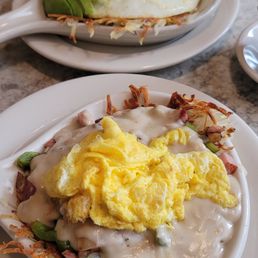 The food here is delicious, especially the skillets!
