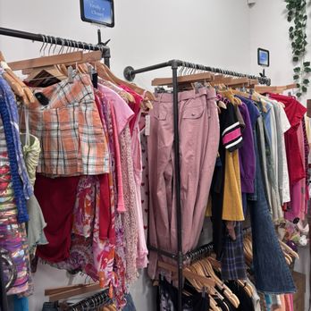 Everdaze - Used, Vintage & Consignment Near Me - San Francisco, California Everdaze - Used, Vintage & Consignment Near Me - San Francisco, California