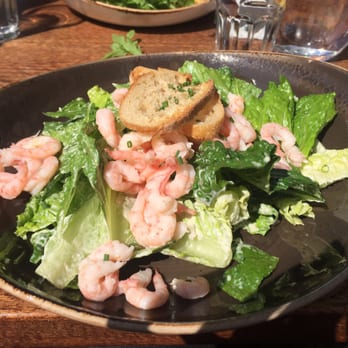 La Gondola - Ceasarsallad 110kr med handskalade räkor - Italian Near Me - Göteborg, O