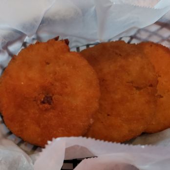 Cracking Crab - Fried Crab Cakes - Seafood Near Me - Pensacola, Florida