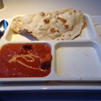 Bombay Express - Chicken and nan. Mmmmmmmm! - Indian Near Me - Prague, Puerto Rico