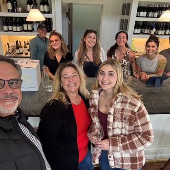 Merriam Vineyards - The amazing Merriam team - Wineries Near Me - Healdsburg, California Merriam Vineyards - The amazing Merriam team - Wineries Near Me - Healdsburg, California