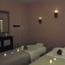 Simply Serenity - Couples massage in the pink room