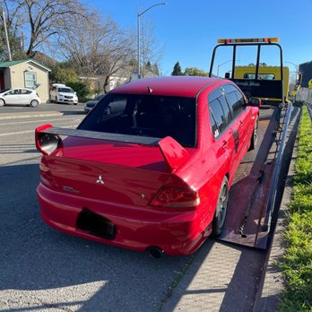 Yarbrough Bros. Towing - Our 20 year old being towed home. - Towing Near Me - Santa Rosa, California Yarbrough Bros. Towing - Our 20 year old being towed home. - Towing Near Me - Santa Rosa, California