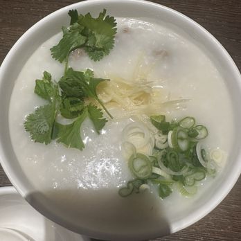 Gum Kuo Restaurant - Porridge with added ginger - Cantonese Near Me - Oakland, California Gum Kuo Restaurant - Porridge with added ginger - Cantonese Near Me - Oakland, California