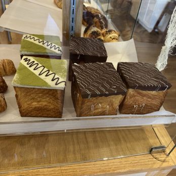 Amor Cafe & Pastry - Bakeries Near Me - Centreville, Virginia