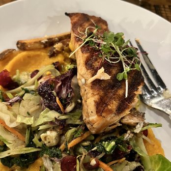 Smoke on Cherry Street - Grilled Salmon Dinner - New American Near Me - Tulsa, Oklahoma