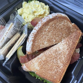 Chicken Salad Chick - Chicken Salad BLT Sandwich - Southern Near Me - Orlando, Florida Chicken Salad Chick - Chicken Salad BLT Sandwich - Southern Near Me - Orlando, Florida