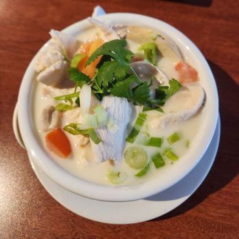Sri Thai Restaurant - Tom Yum Goong - Thai Near Me - West Haven, Connecticut Sri Thai Restaurant - Tom Yum Goong - Thai Near Me - West Haven, Connecticut