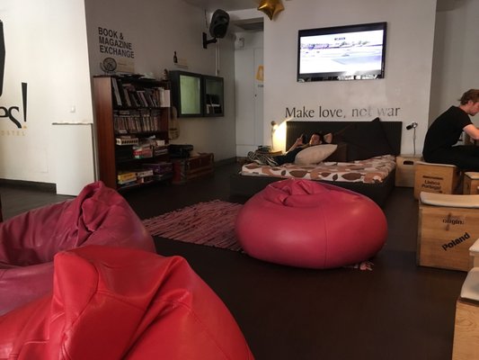 Yes! Lisbon Hostel by null