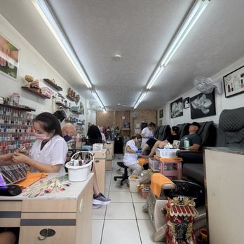 Tami-A Nails Salon - Inside - Nail Salons Near Me - Honolulu, Hawaii Tami-A Nails Salon - Inside - Nail Salons Near Me - Honolulu, Hawaii