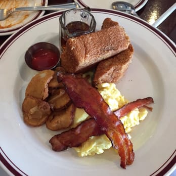 Carlyle - New American Near Me - Arlington, Virginia