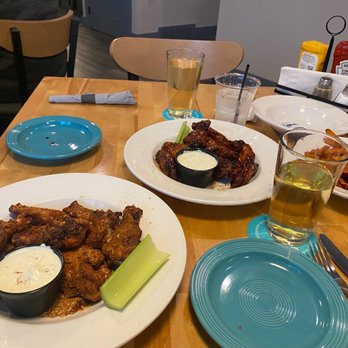 Oaky's Tavern - Chicken wings and fries - American Near Me - Grawn, Michigan Oaky's Tavern - Chicken wings and fries - American Near Me - Grawn, Michigan