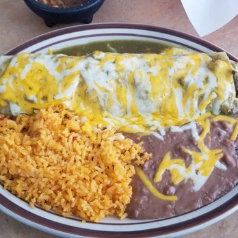 Los Potrillos Mexican - Chili verse burrito with rice and beans - Mexican Near Me - Hagerman, Idaho