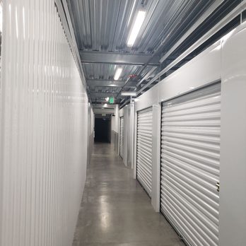 Extra Space Storage - Hallway - Self Storage Near Me - Irvine, California
