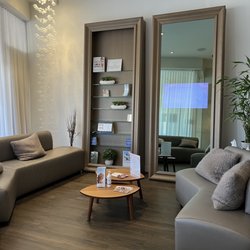 Miracle Laser & Skin Care Institute - Waiting area