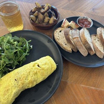 Penny Oven - Omellet, house made rustic bread with fresh strawberry jam, seasoned potatoes with organic apple juice. - Breakfast & Brunch Near Me - Los Angeles, California